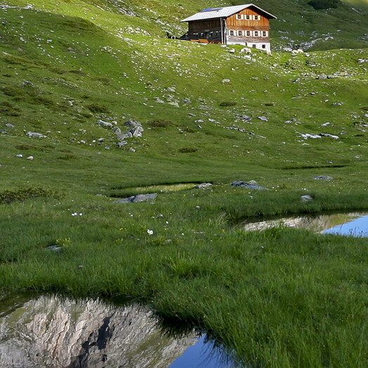 Giglachsee mit Giglachseehütte