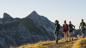 Wandern-inmitten-von-majestaetischen-Bergen-in-Obertauern © Tourismusverband-Obertauern_Christian-Schartner