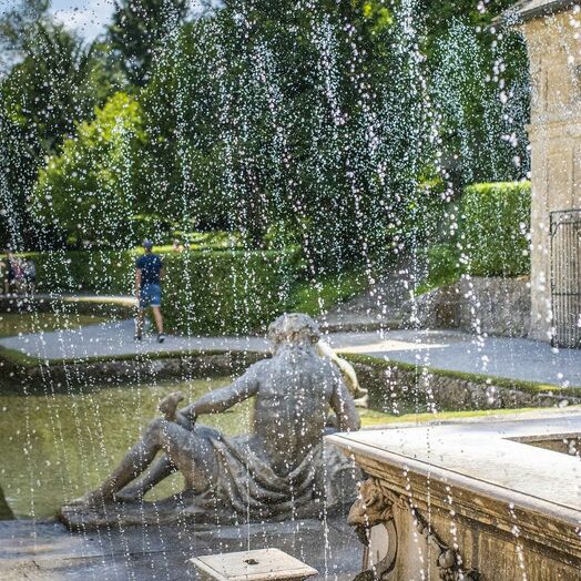 Wasserspiele im Park von Schloss Hellbrunn