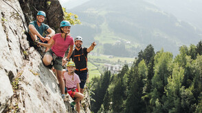 Talbach Klettersteig © Zillertal Tourismus, Elias Holzknecht.