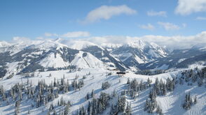 Perfektní den v lyžařském středisku Riesneralm-Donnersbachwald