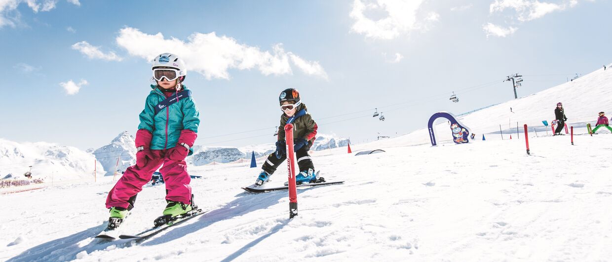 Učení lyžování v Golmilandu