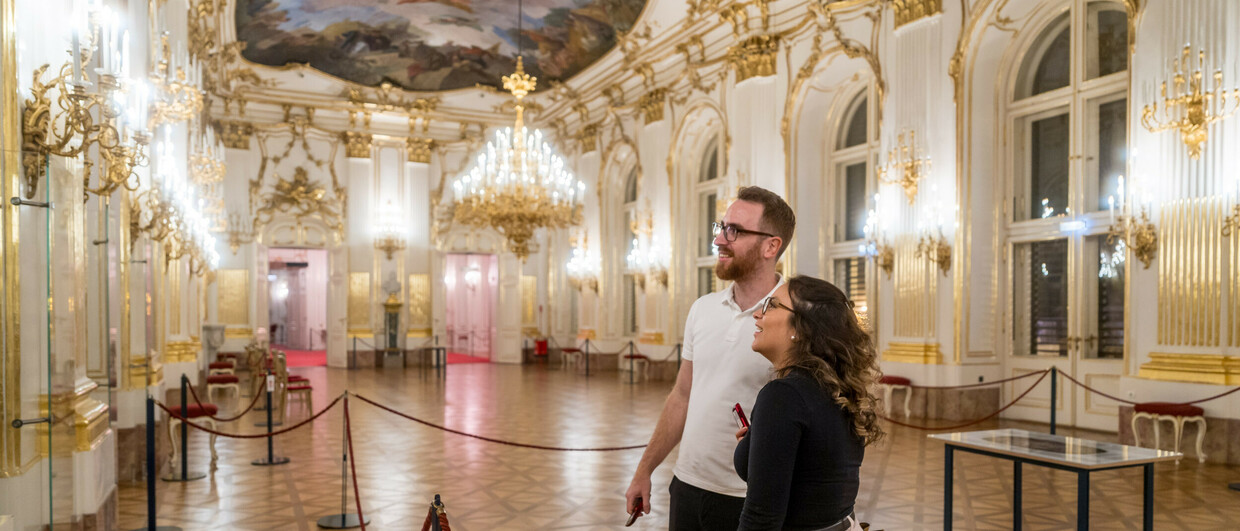 (c) Schoenbrunn Palace Concerts