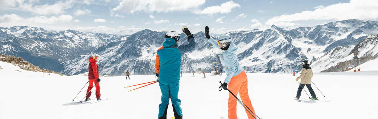 Sonnenskilauf in Soelden